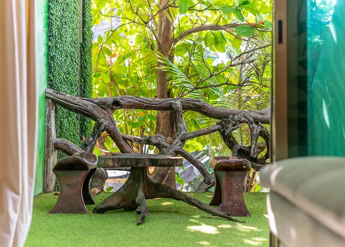 Hotel The Village Boutique