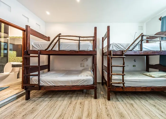 Hotel The Village Boutique 3*