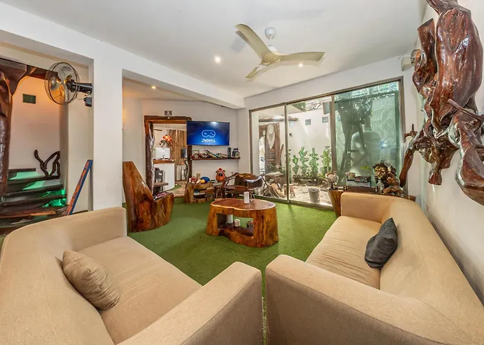 Hotel The Village Boutique 3*