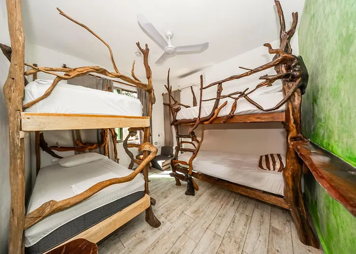 The Village Boutique 3*
