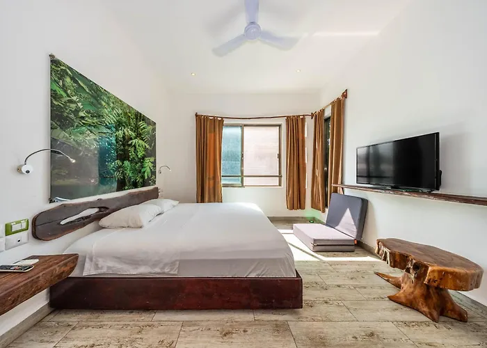 Hotel The Village Boutique 3*