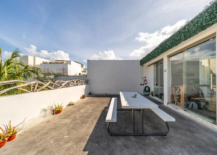 The Village Boutique 3*